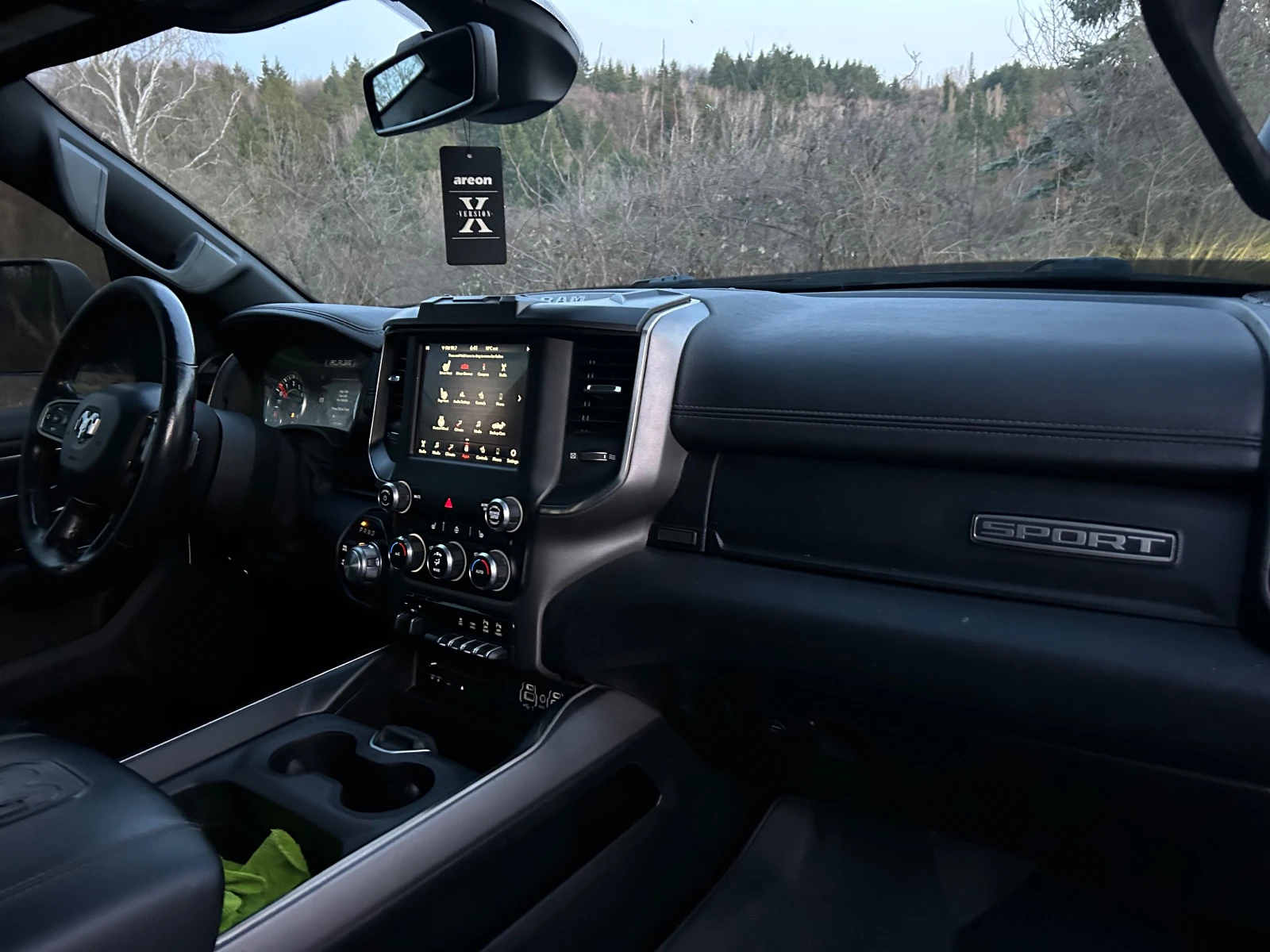 Dodge Ram 1500* ПЕРФЕКТЕН* ЛИФТ ОКАЧВАНЕ* , снимка 13 - Автомобили и джипове - 53830233