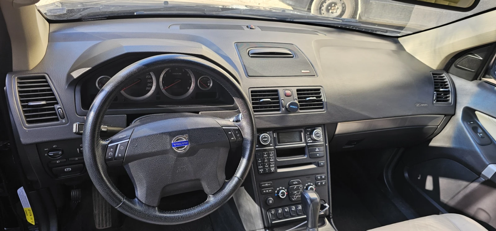 Volvo Xc90 V8 Executive 350 к.с., снимка 7 - Автомобили и джипове - 53891962