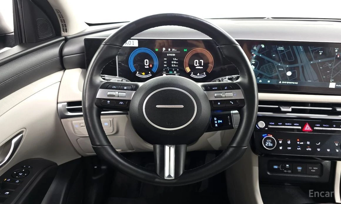 Hyundai Tucson, снимка 13 - Автомобили и джипове - 54039364