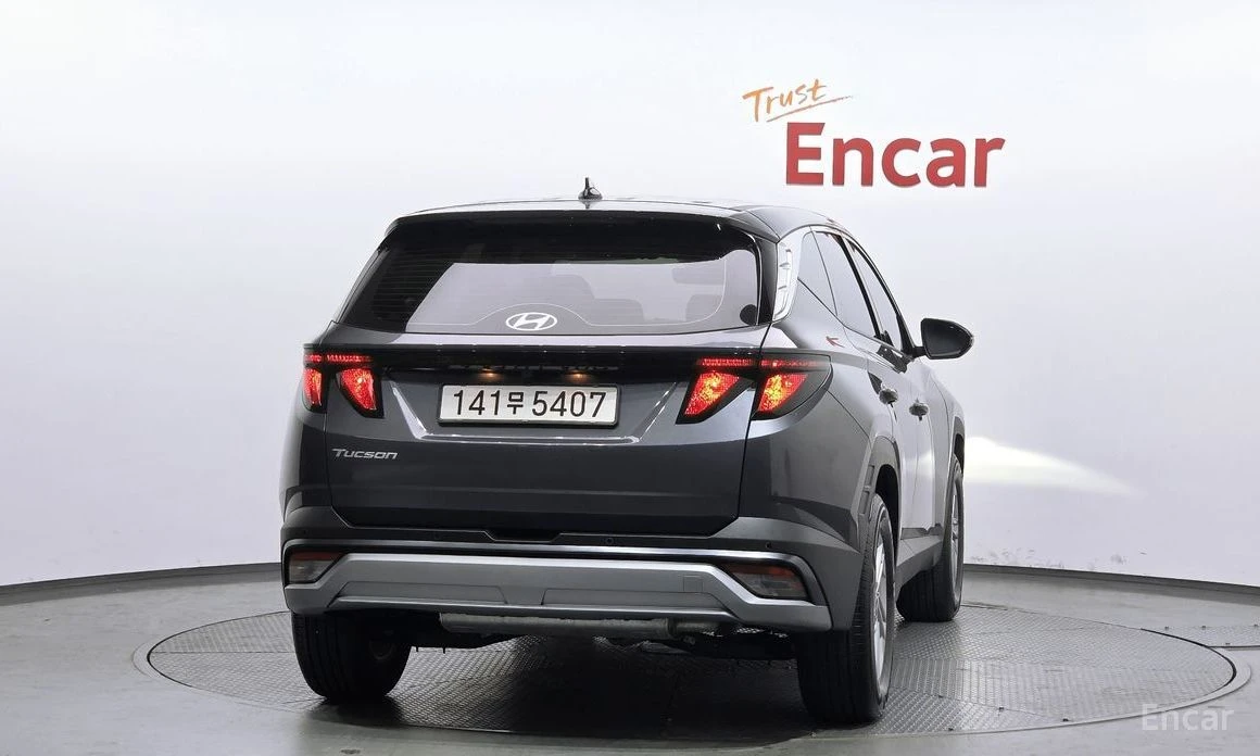 Hyundai Tucson, снимка 4 - Автомобили и джипове - 54039364