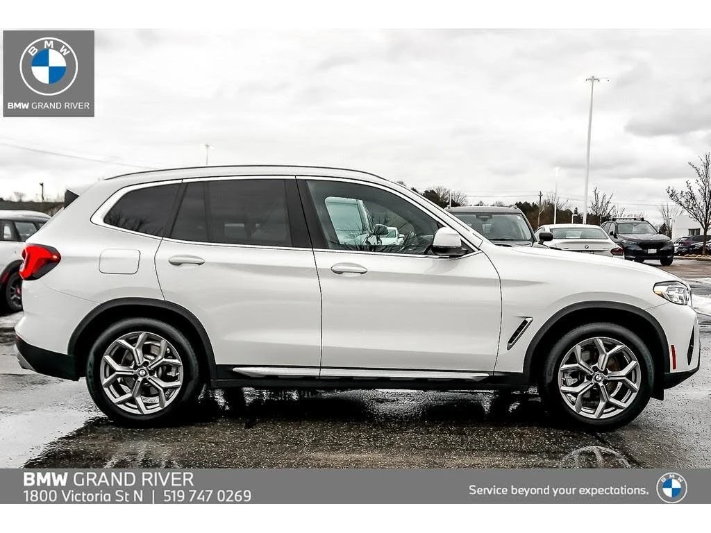 BMW X3 xDrive* АвтоКредит* (ЦЕНА ДО БГ), снимка 2 - Автомобили и джипове - 54041897