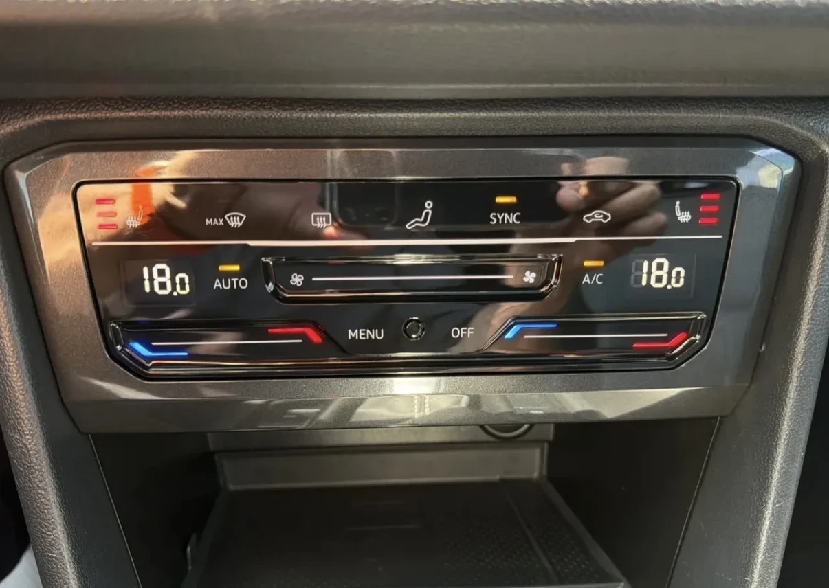 VW Tiguan COMFORTLINE R LINE * ПАНОРАМА * 7 МЕСТЕН * CARFAX , снимка 7 - Автомобили и джипове - 54967302