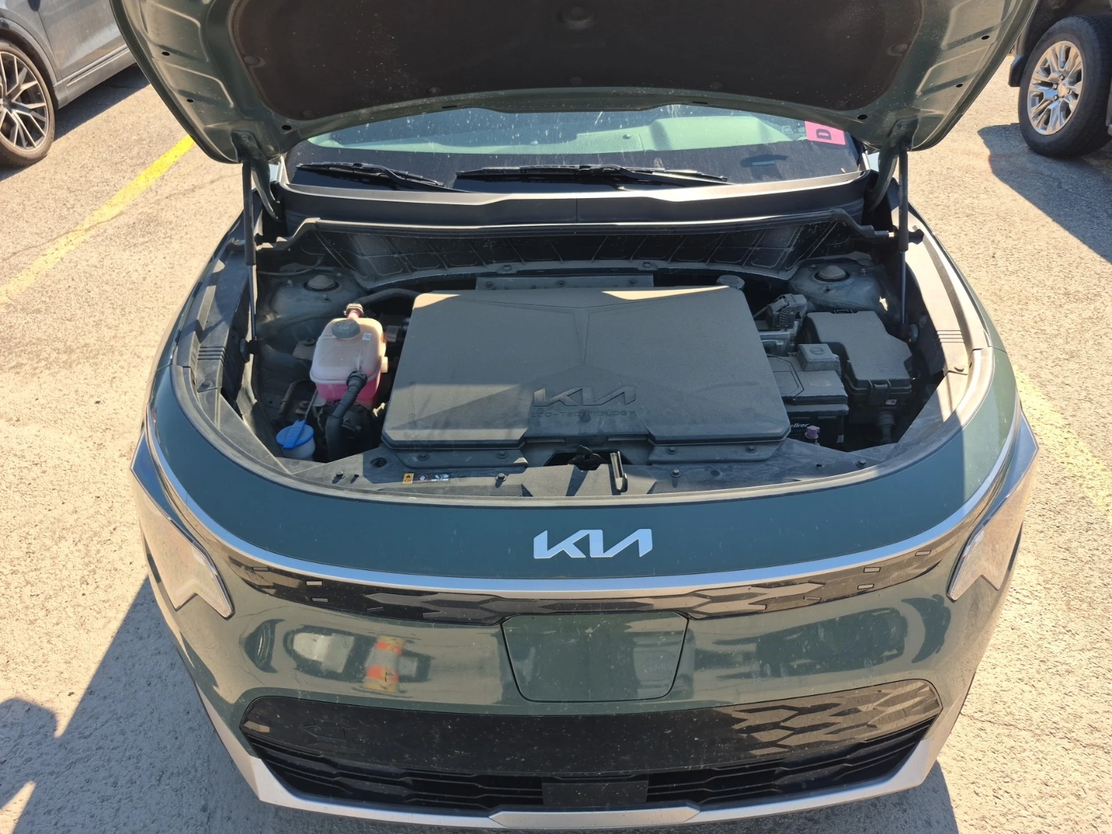 Kia Niro Premium, снимка 13 - Автомобили и джипове - 55149528