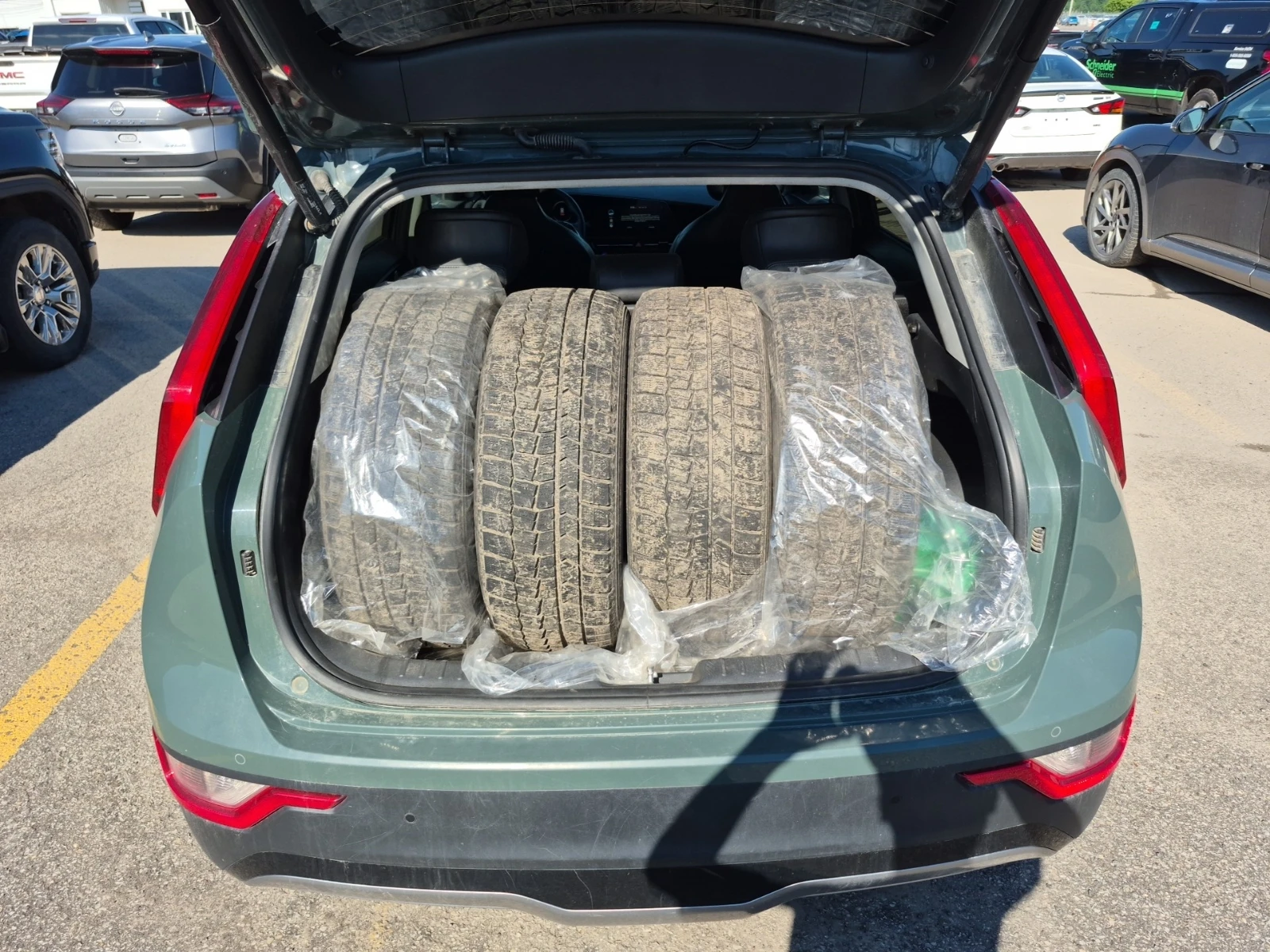 Kia Niro Premium, снимка 12 - Автомобили и джипове - 55149528