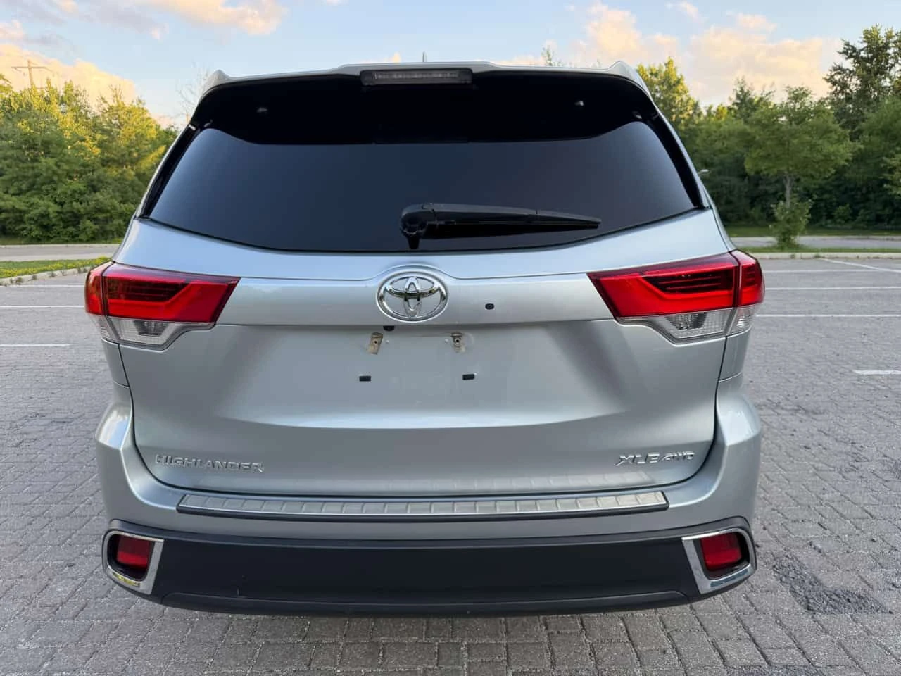 Toyota Highlander * XLE * CARFAX * ОПЦИЯ ЗА ФИНАНСИРАНЕ , снимка 4 - Автомобили и джипове - 55224109