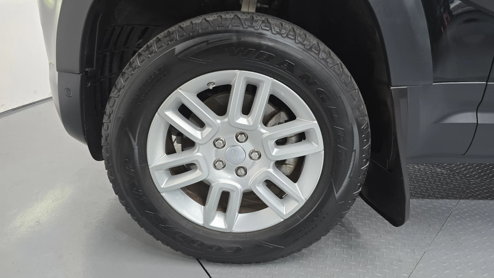 Land Rover Defender D240* BLIND SPOT* 360* ЛЮК* ПОДГРЕВ ВОЛАН* КРАЙНА , снимка 5 - Автомобили и джипове - 55383920