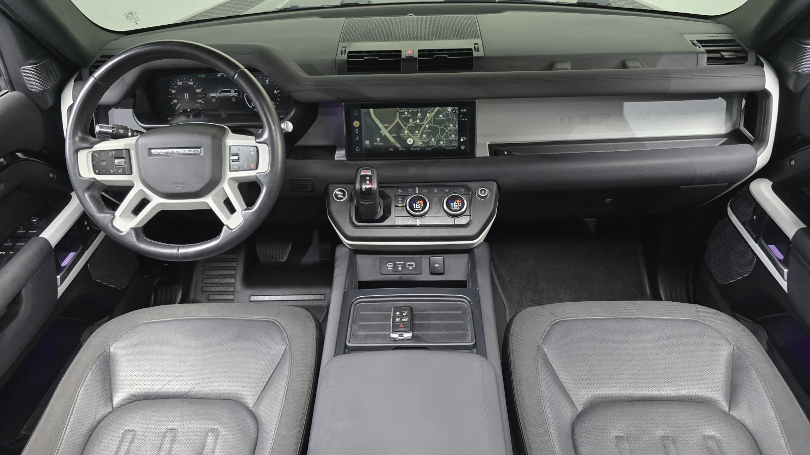Land Rover Defender D240* BLIND SPOT* 360* ЛЮК* ПОДГРЕВ ВОЛАН* КРАЙНА , снимка 7 - Автомобили и джипове - 55383920