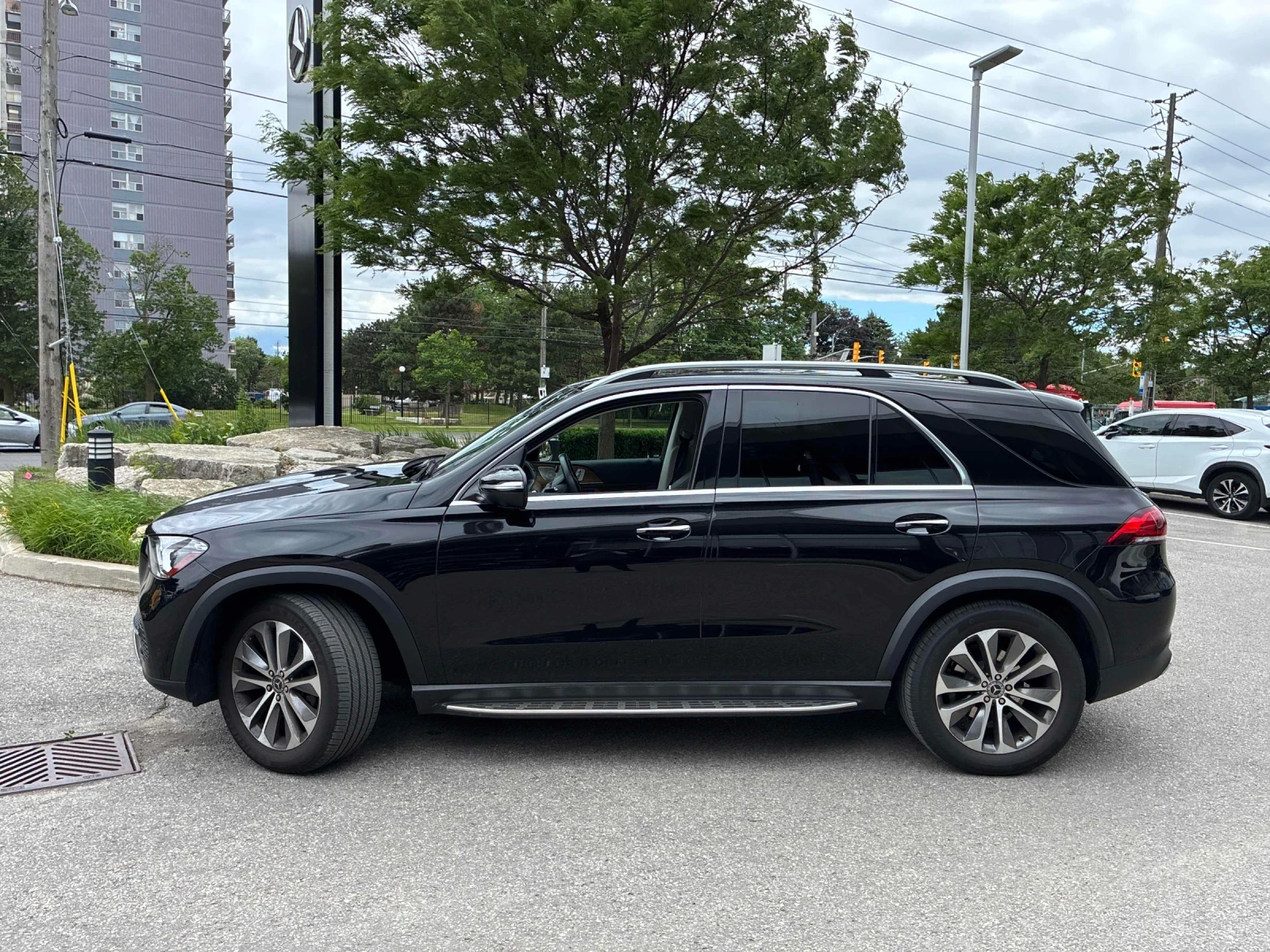 Mercedes-Benz GLE 350 ДВА КЛЮЧА / PODGREVI/ KEYLESS / CARFAX, снимка 5 - Автомобили и джипове - 55424254