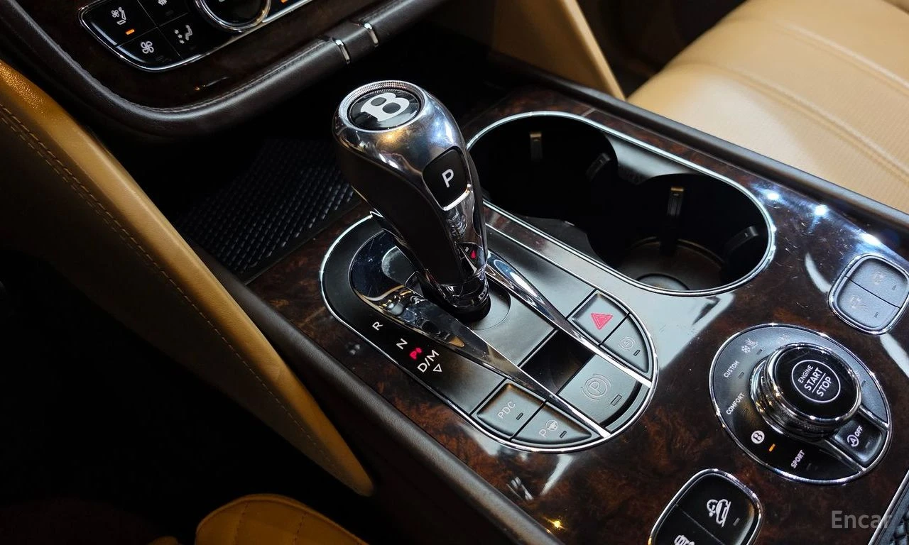Bentley Bentayga 6.0* W12* FULL* , снимка 10 - Автомобили и джипове - 56433687