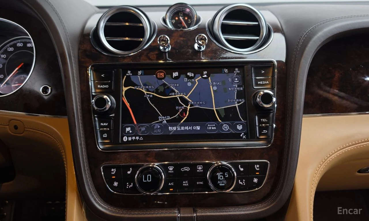 Bentley Bentayga 6.0* W12* FULL* , снимка 8 - Автомобили и джипове - 56433687