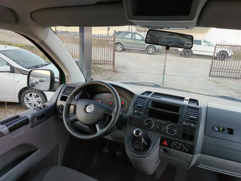 VW T5 2.5 TDI 4MOTION, снимка 15 - Бусове и автобуси - 47929993