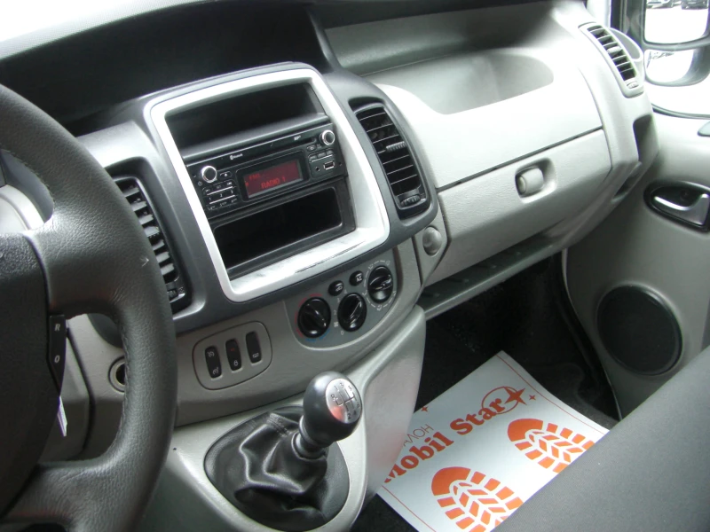 Opel Vivaro 2.0cdti 6ck., снимка 11 - Бусове и автобуси - 50129631