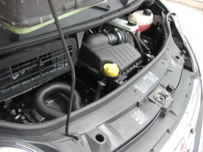 Opel Vivaro 2.0cdti 6ck., снимка 14 - Бусове и автобуси - 50129631