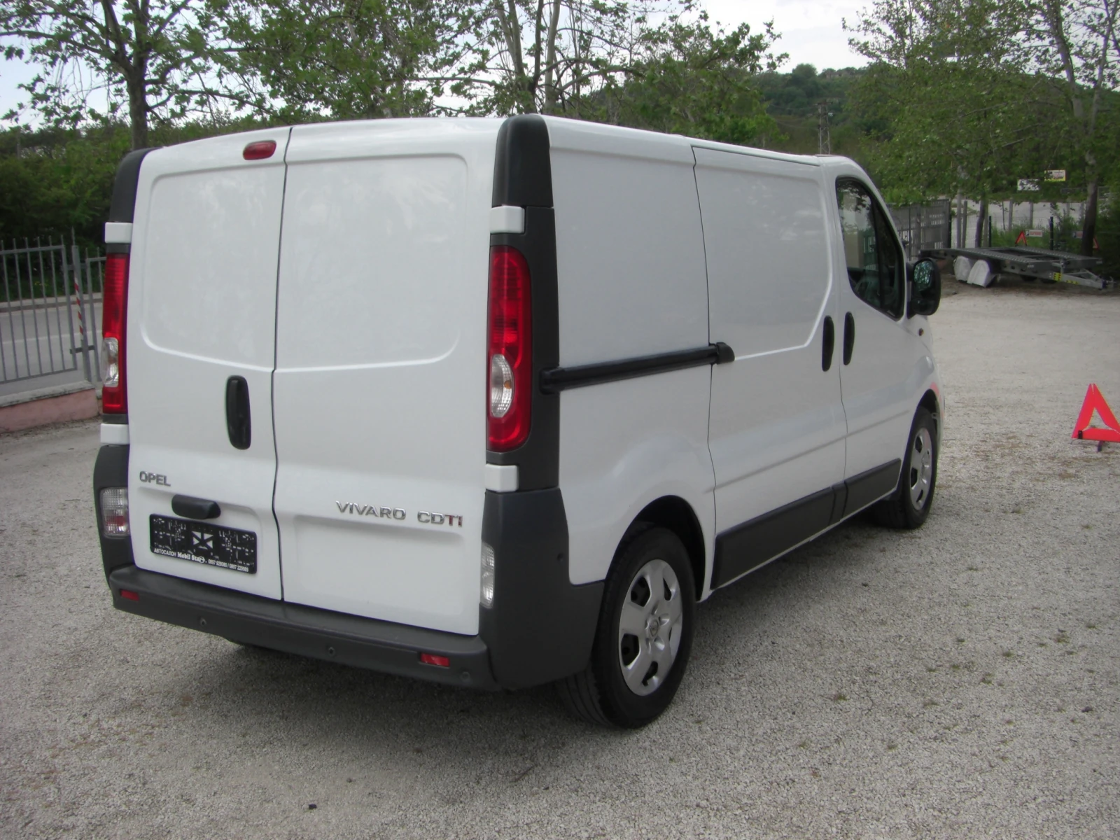 Opel Vivaro 2.0cdti 6ck. - изображение 5