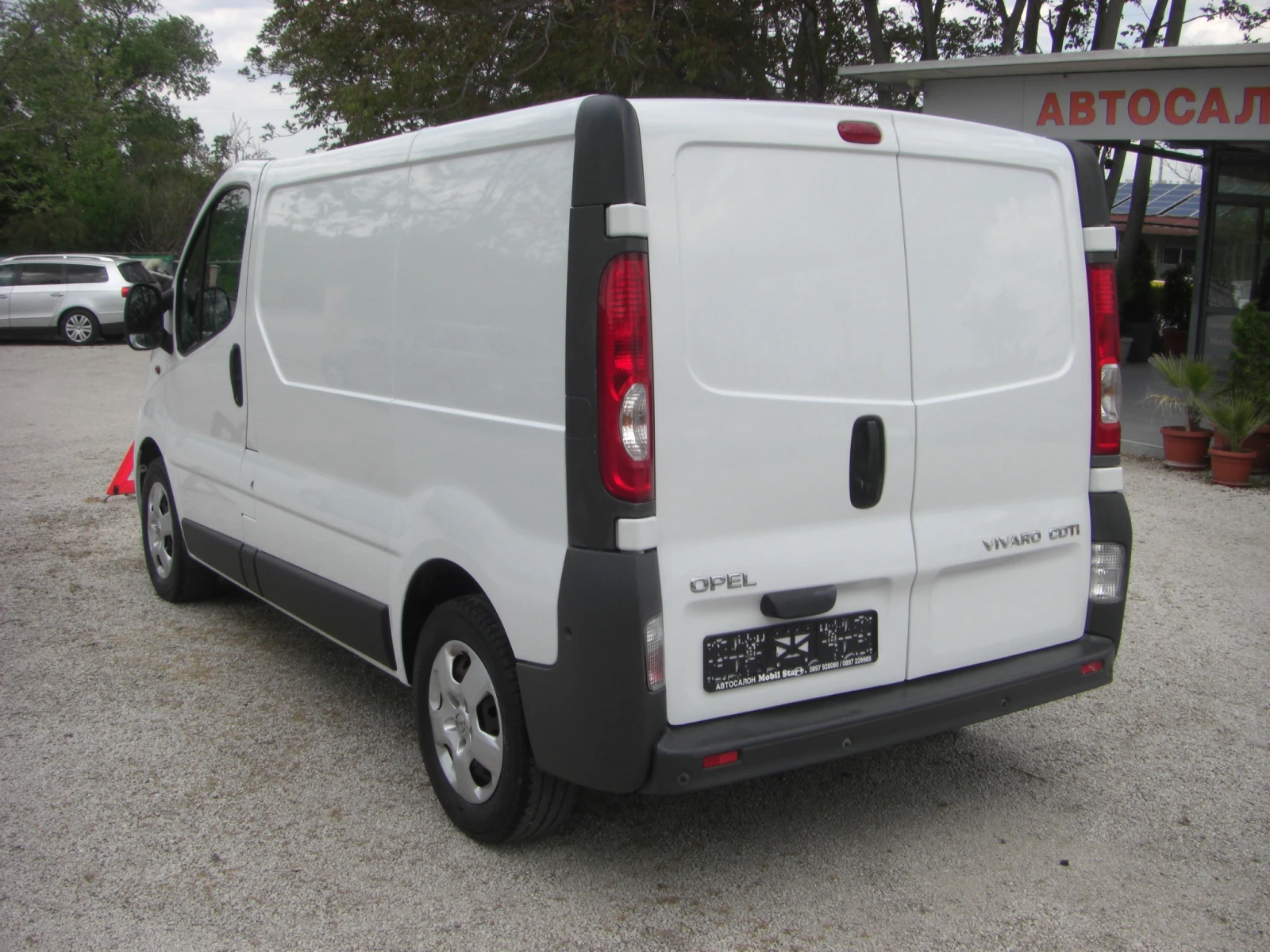 Opel Vivaro 2.0cdti 6ck. - изображение 3