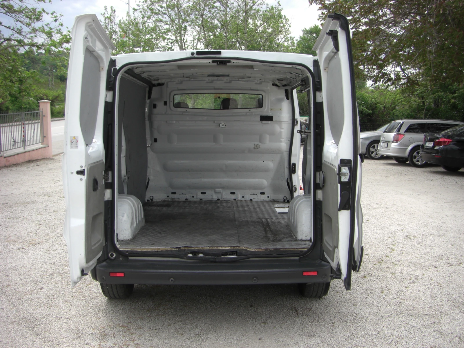 Opel Vivaro 2.0cdti 6ck. | Mobile.bg   17