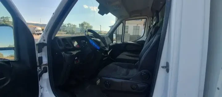 Iveco 35c15, снимка 11 - Камиони - 56047200