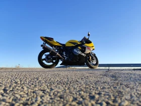 Suzuki Gsxr K4 750, снимка 2