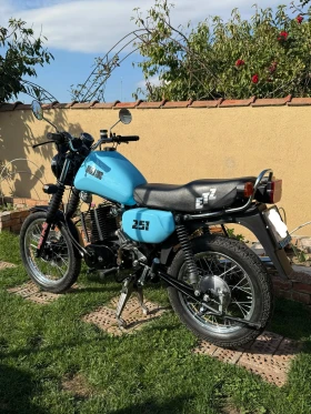 Mz 251 Реставриран , снимка 6
