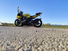 Обява за продажба на Suzuki Gsxr K4 750 ~7 300 лв. - изображение 3 | Auto.bg Обява за продажба на Suzuki Gsxr K4 750 ~7 300 лв. - изображение 3