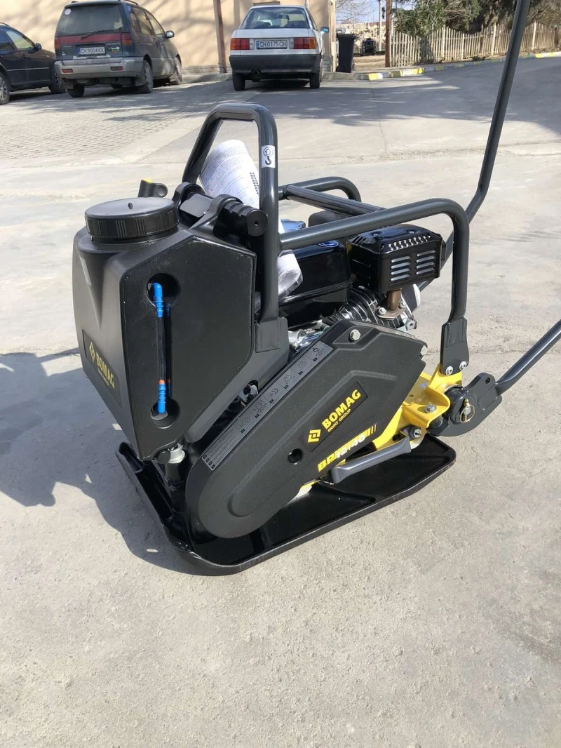 Трамбовки BOMAG BP12/40, снимка 1 - Индустриална техника - 39740627