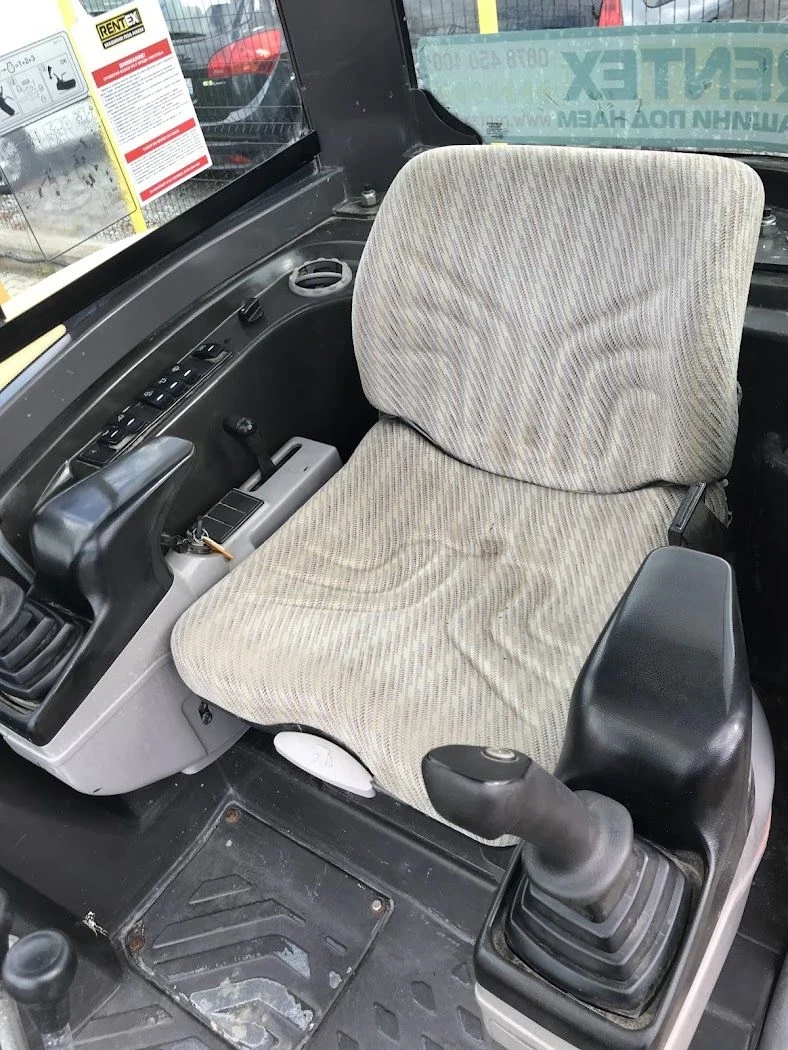 Багер Volvo EC27C 3000 кг., 2015 г., снимка 14 - Индустриална техника - 56737921