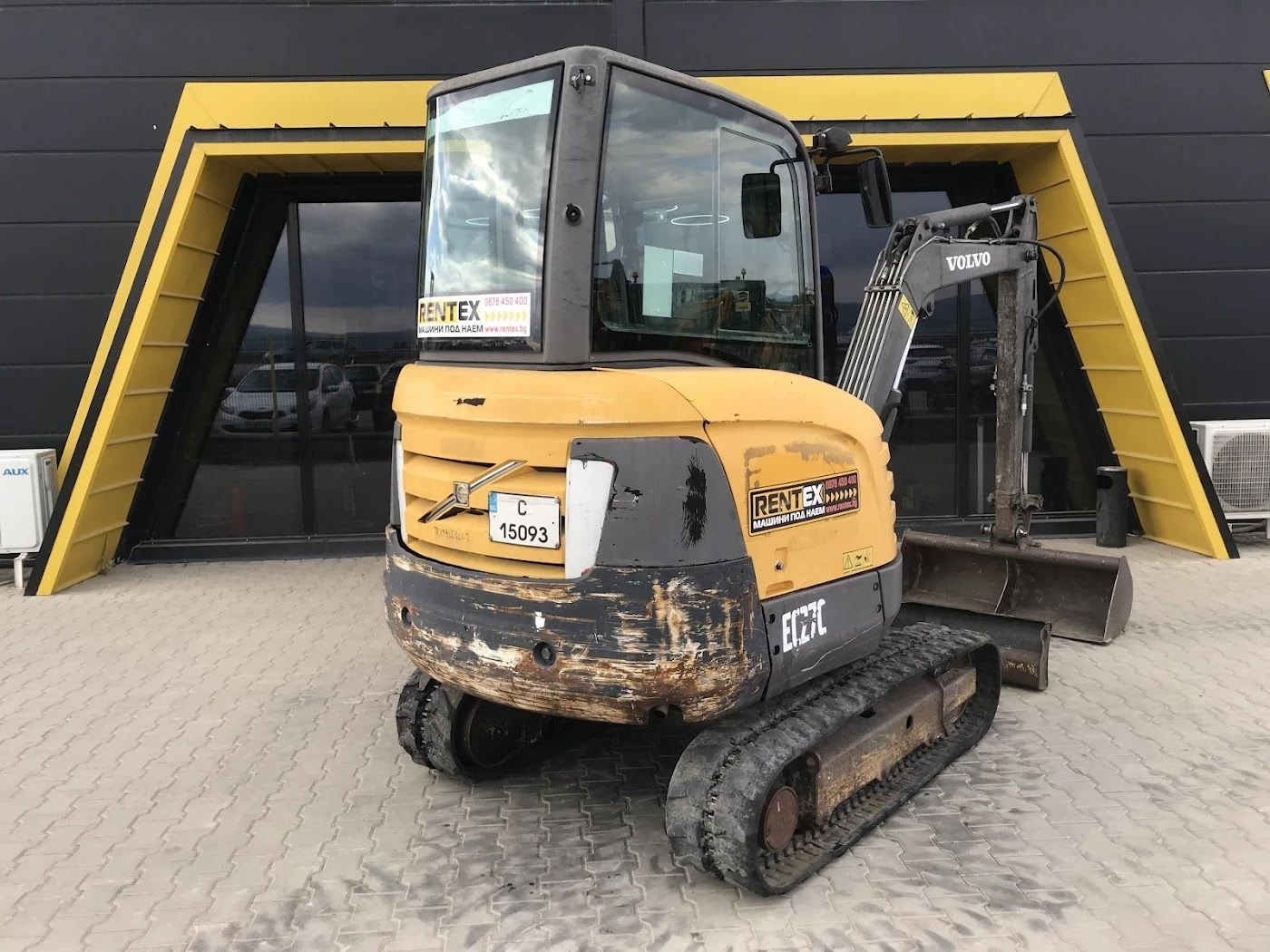 Багер Volvo EC27C 3000 кг., 2015 г., снимка 4 - Индустриална техника - 56737921