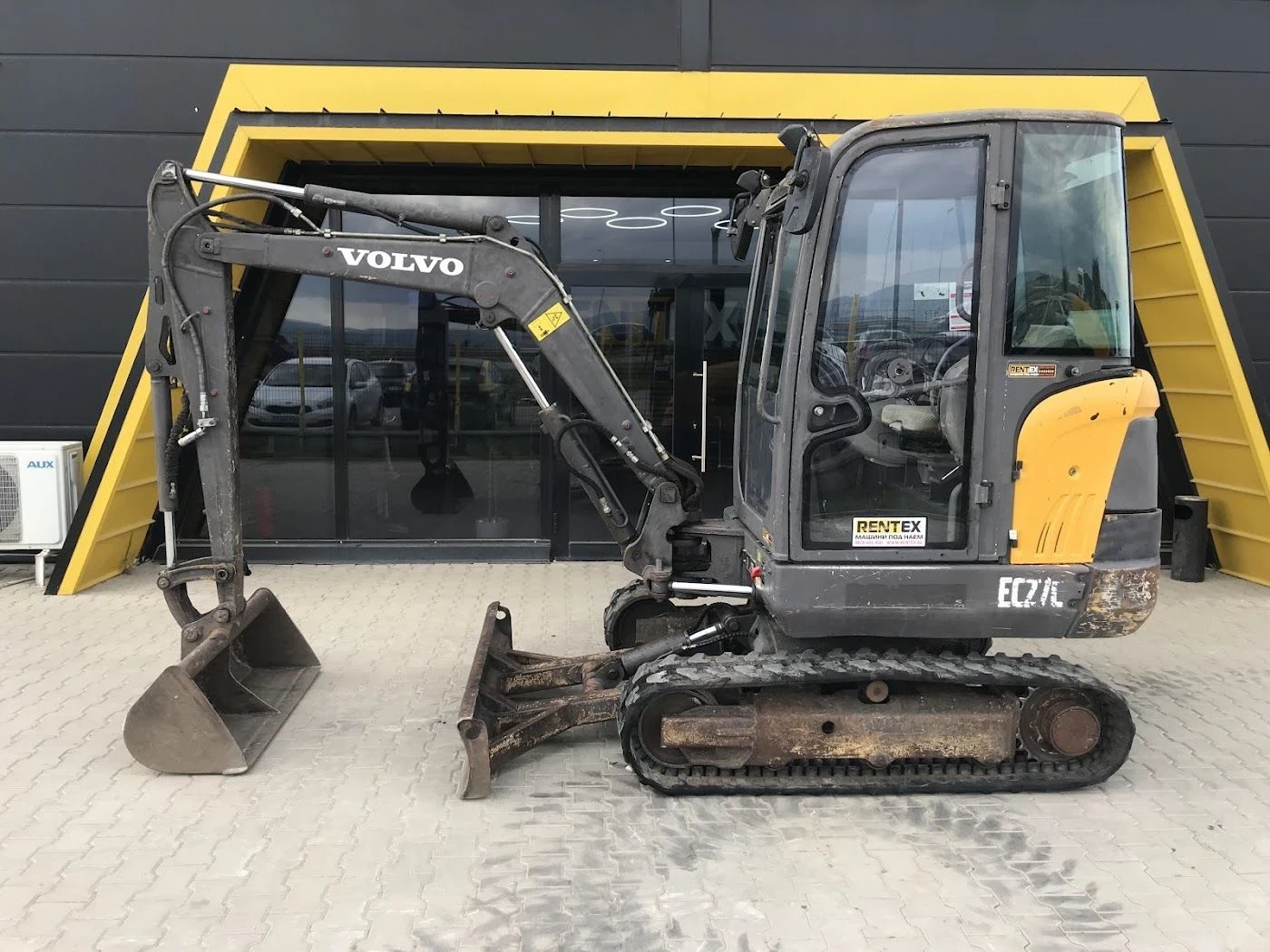 Багер Volvo EC27C 3000 кг., 2015 г., снимка 7 - Индустриална техника - 56737921