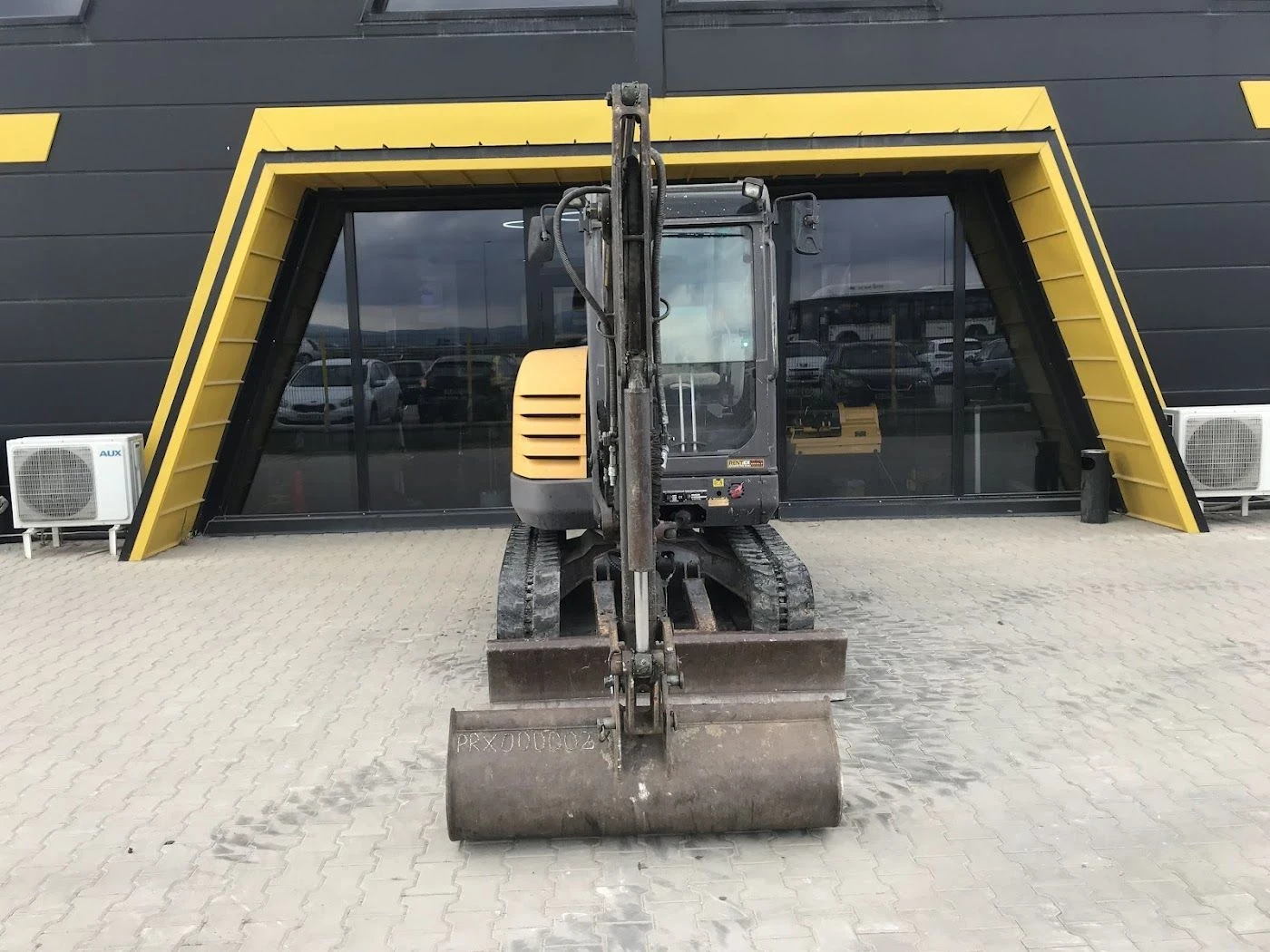 Багер Volvo EC27C 3000 кг., 2015 г., снимка 3 - Индустриална техника - 56737921