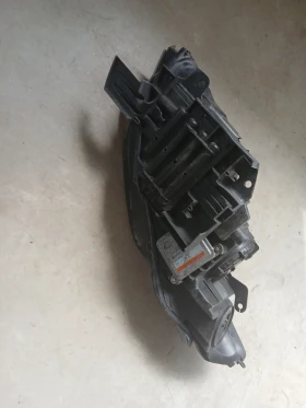 FK72 -13W029-EE Фар десен Renge Rover Discoveri sport 2015г  FK72- 13W029-EE, снимка 4