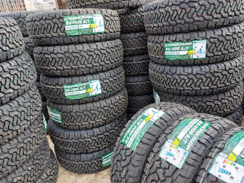 Гуми Всесезонни 235/75R15, снимка 9 - Гуми и джанти - 35993309