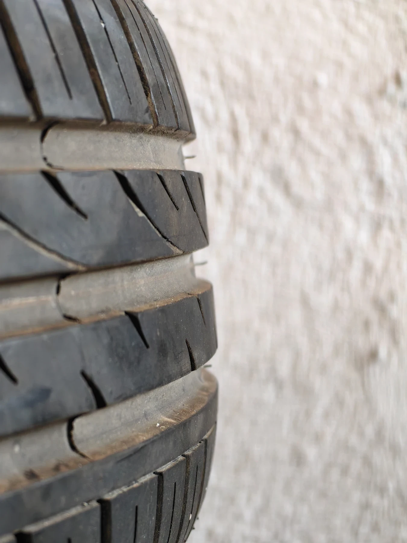 Гуми Летни 195/65R15, снимка 7 - Гуми и джанти - 53612015