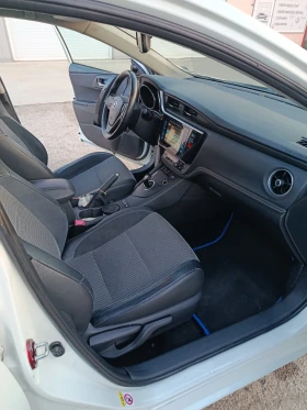 Toyota Auris HYBRID+ PANORAMA, снимка 15