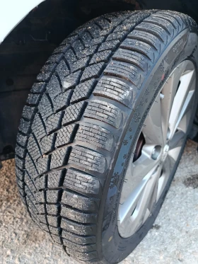 Toyota Auris HYBRID+ PANORAMA, снимка 16