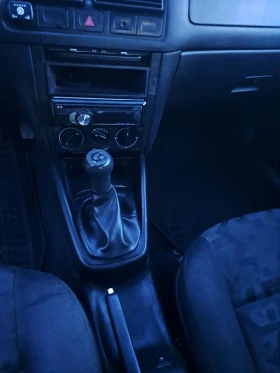 VW Golf Хечбек - 1500 € / 2933.74 лв. - 38545818 4