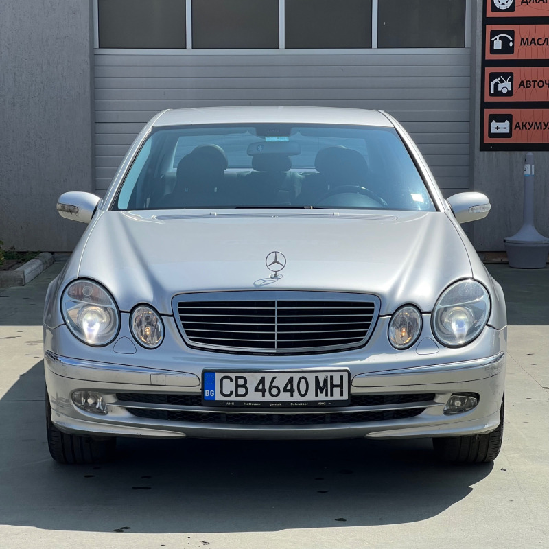 Mercedes-Benz E 240, снимка 1 - Автомобили и джипове - 45157477