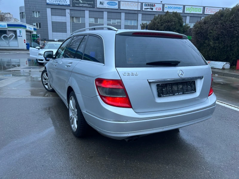 Mercedes-Benz C 220 CDI ОМ646 РЕГИСТРИРАН ЛИЗИНГ , снимка 2 - Автомобили и джипове - 48178860