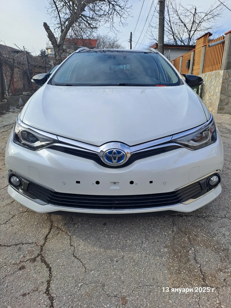 Toyota Auris Хибрид, снимка 1 - Автомобили и джипове - 48740317