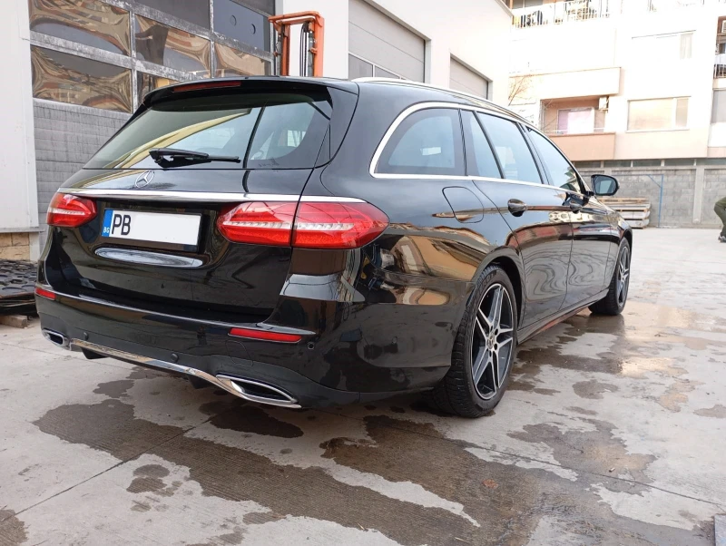 Mercedes-Benz E 220 AMG LINE, DIGITAL, 360, снимка 4 - Автомобили и джипове - 49307789