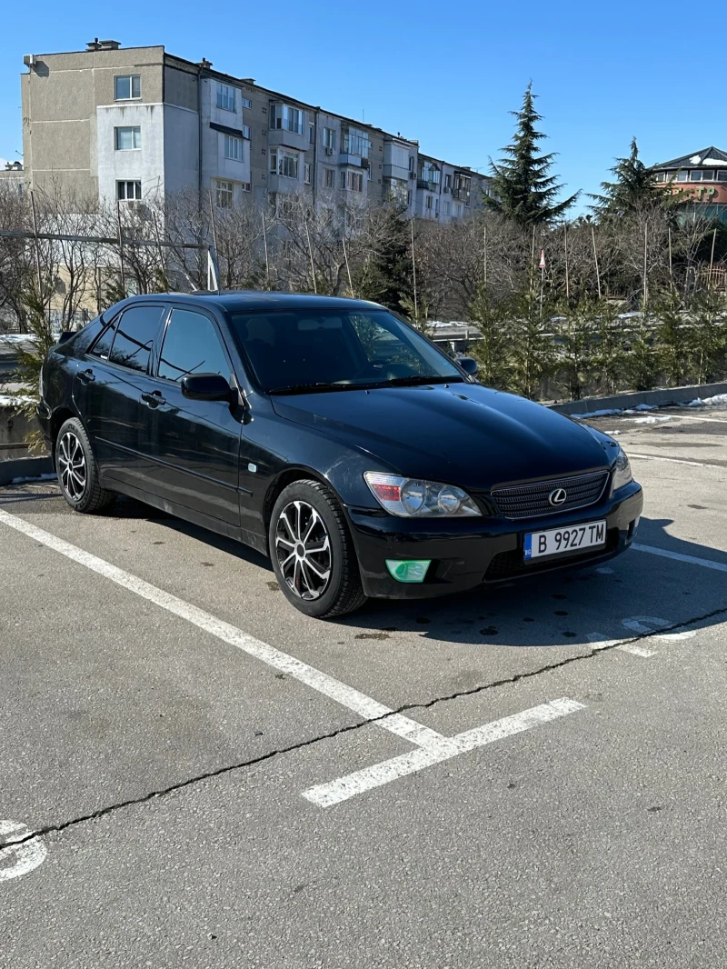 Lexus IS 200 2.0 155 hp, снимка 1 - Автомобили и джипове - 49243764