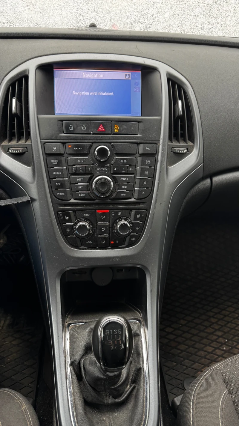 Opel Astra, снимка 12 - Автомобили и джипове - 53176406