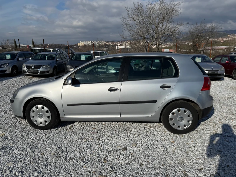VW Golf 5 Автомат 1.6 102кс, снимка 3 - Автомобили и джипове - 53368046