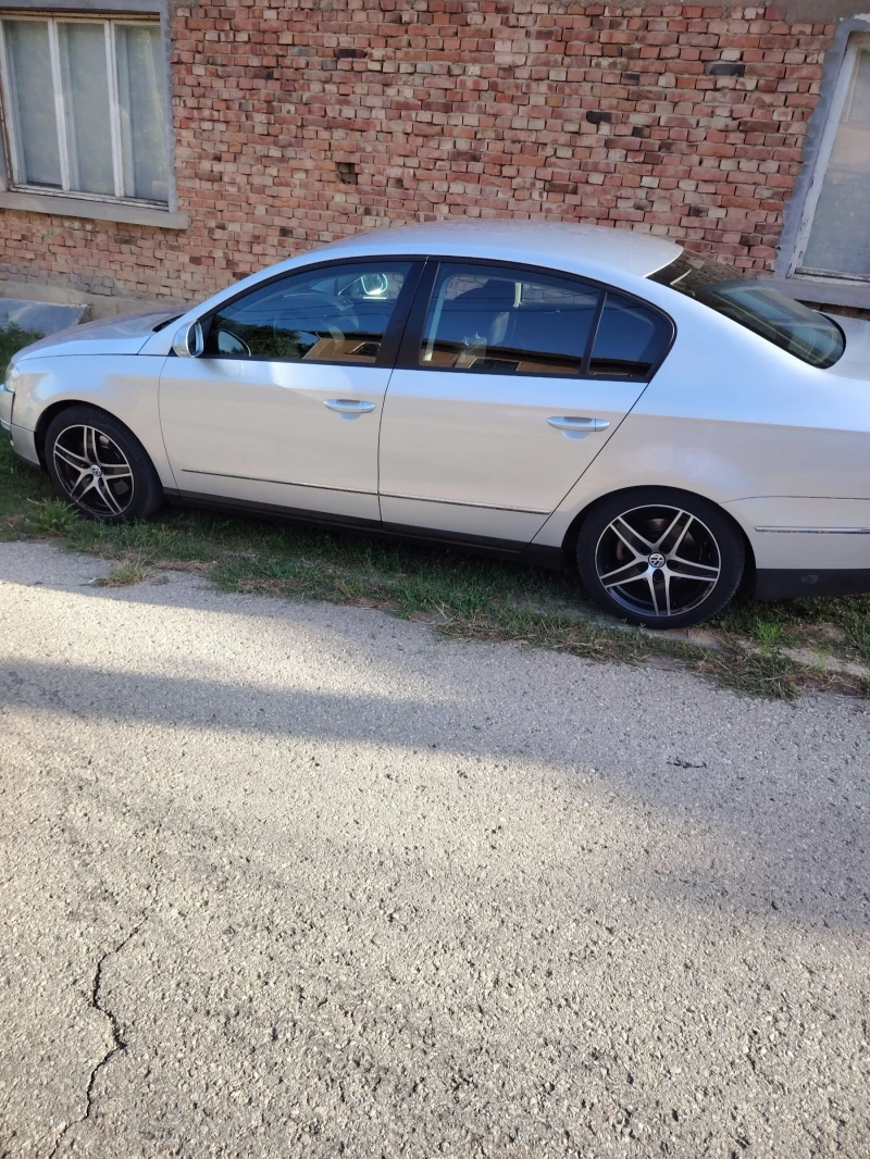 VW Passat b6, снимка 4 - Автомобили и джипове - 53395893