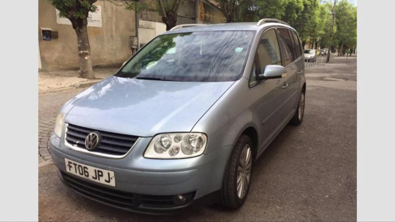 VW Touran 2.0TDI,16V,BKD, снимка 2 - Автомобили и джипове - 19090557