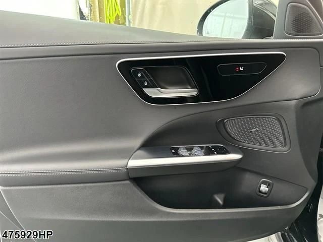 Mercedes-Benz C 300 d AMG-LINE* DISTR* LED* NAVI* , снимка 4 - Автомобили и джипове - 48139387