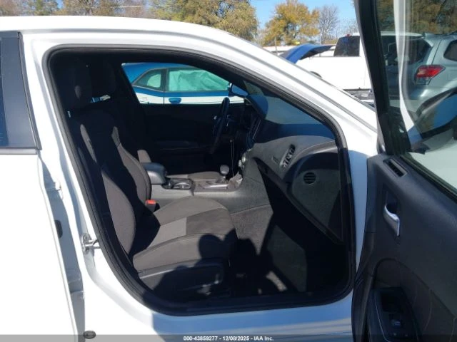 Dodge Charger R/T, снимка 7 - Автомобили и джипове - 53813131