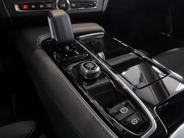 Volvo S90 T8 Recharge AWD = Ultimate Dark = �������� | Mobile.bg � ����������� 9