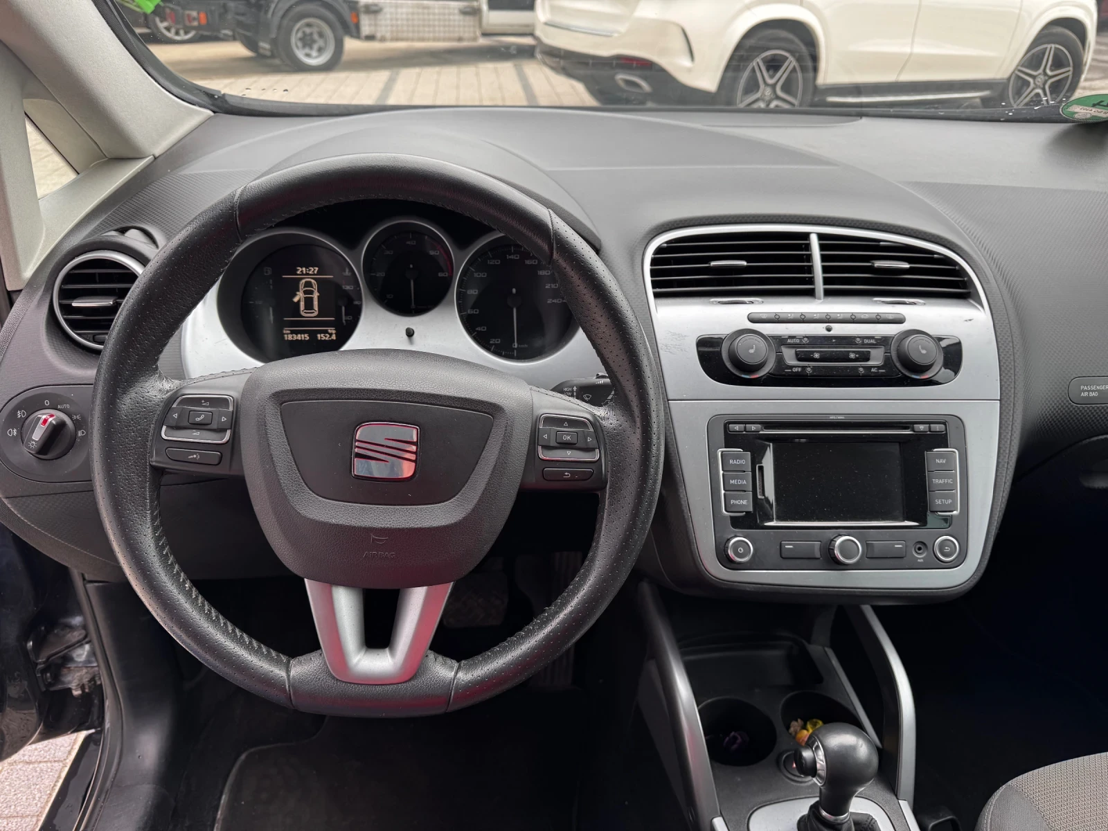 Seat Altea 1.6TDI Автоматик  - изображение 10