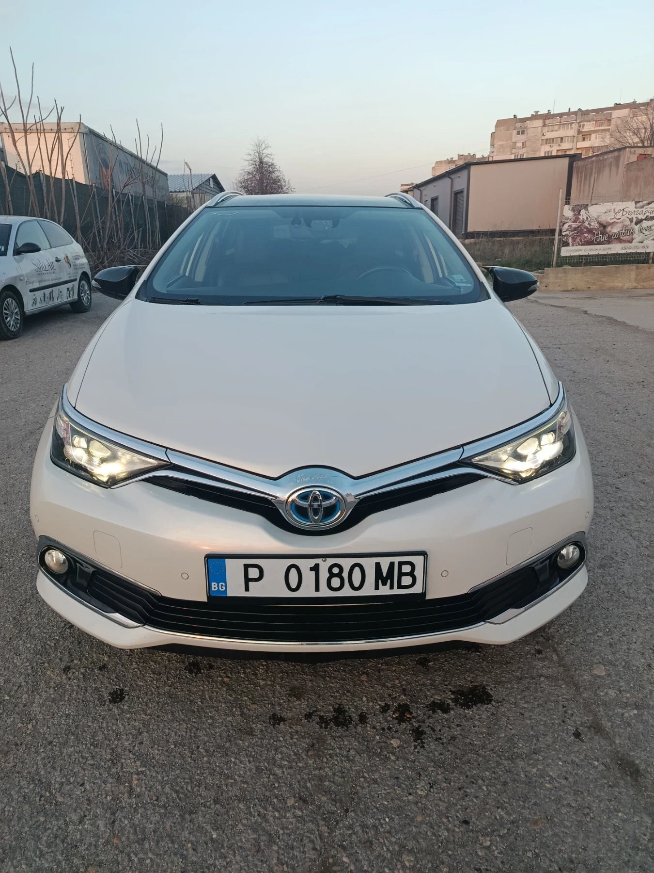 Toyota Auris HYBRID+ PANORAMA
