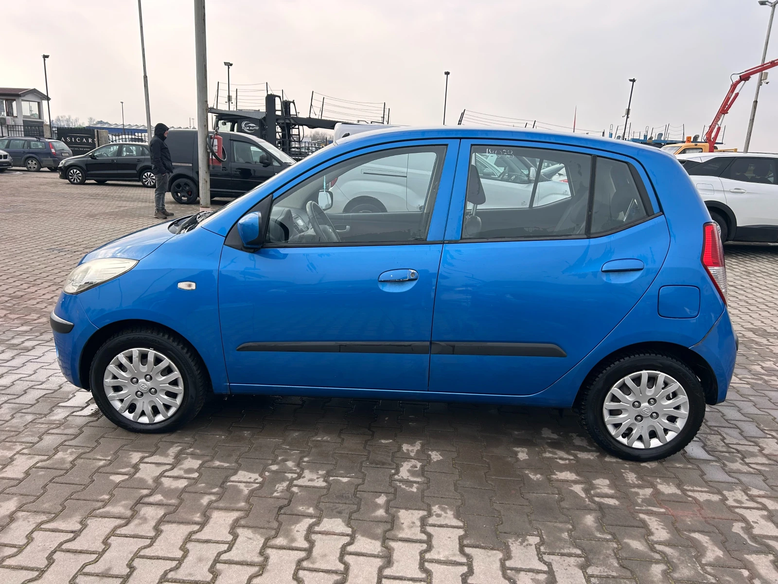 Hyundai I10 1.1CRDI EURO 4 - изображение 9